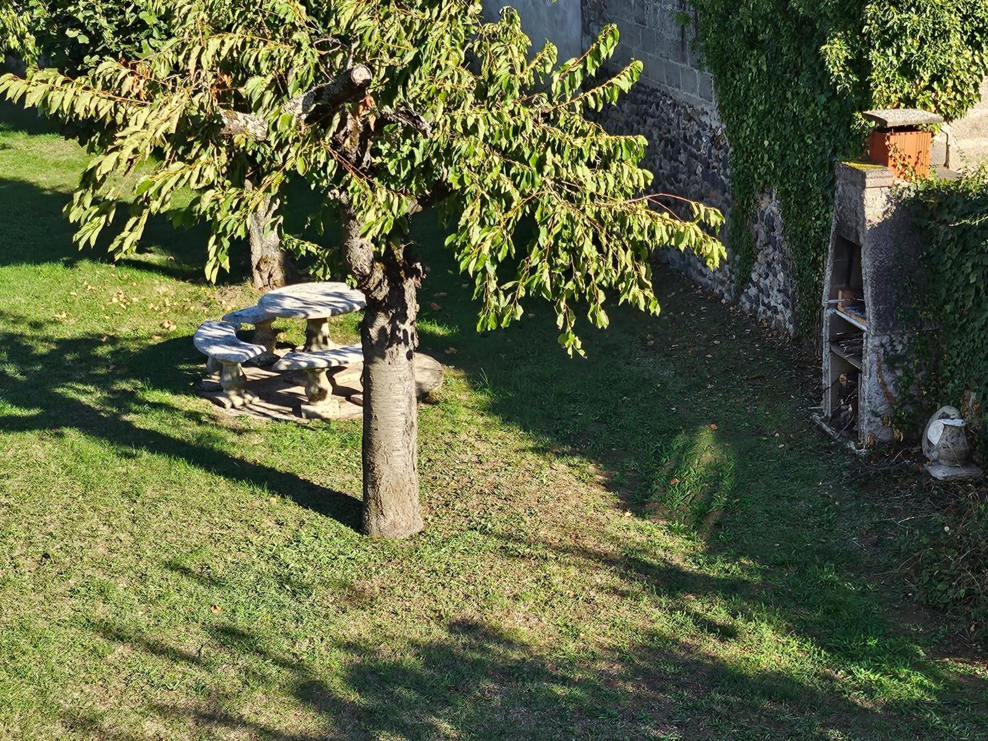 Apartamento La Bourzede Langeac Exterior foto